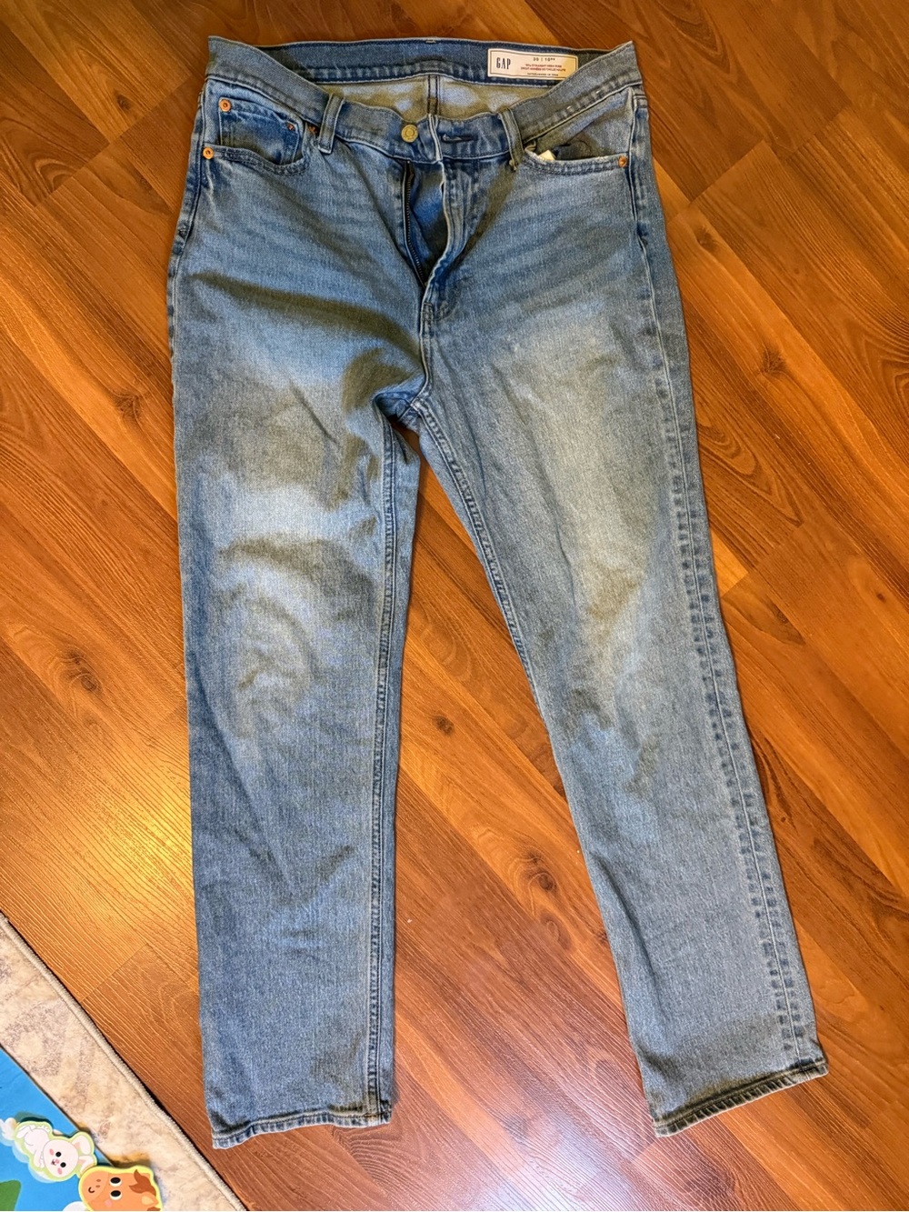 GAP Women’s Straight Jeans in Light Blue Denim